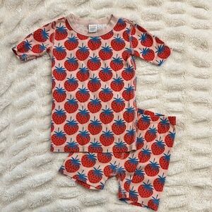 Hanna Andersson Short Sleeve Strawberry Print Kids Pajama Set